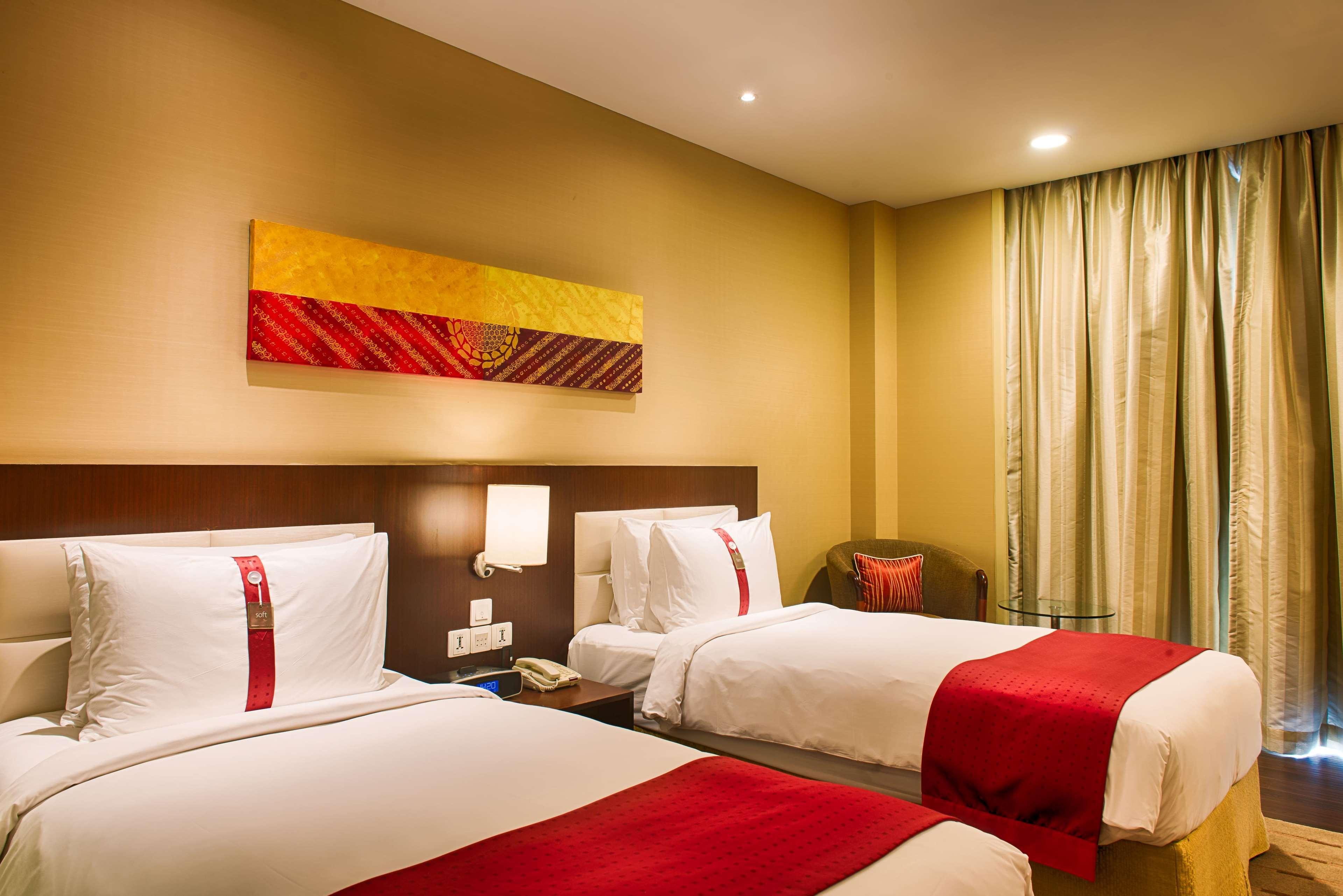 Ramada Plaza By Wyndham Pune Hinjewadi Dāpuri Екстериор снимка
