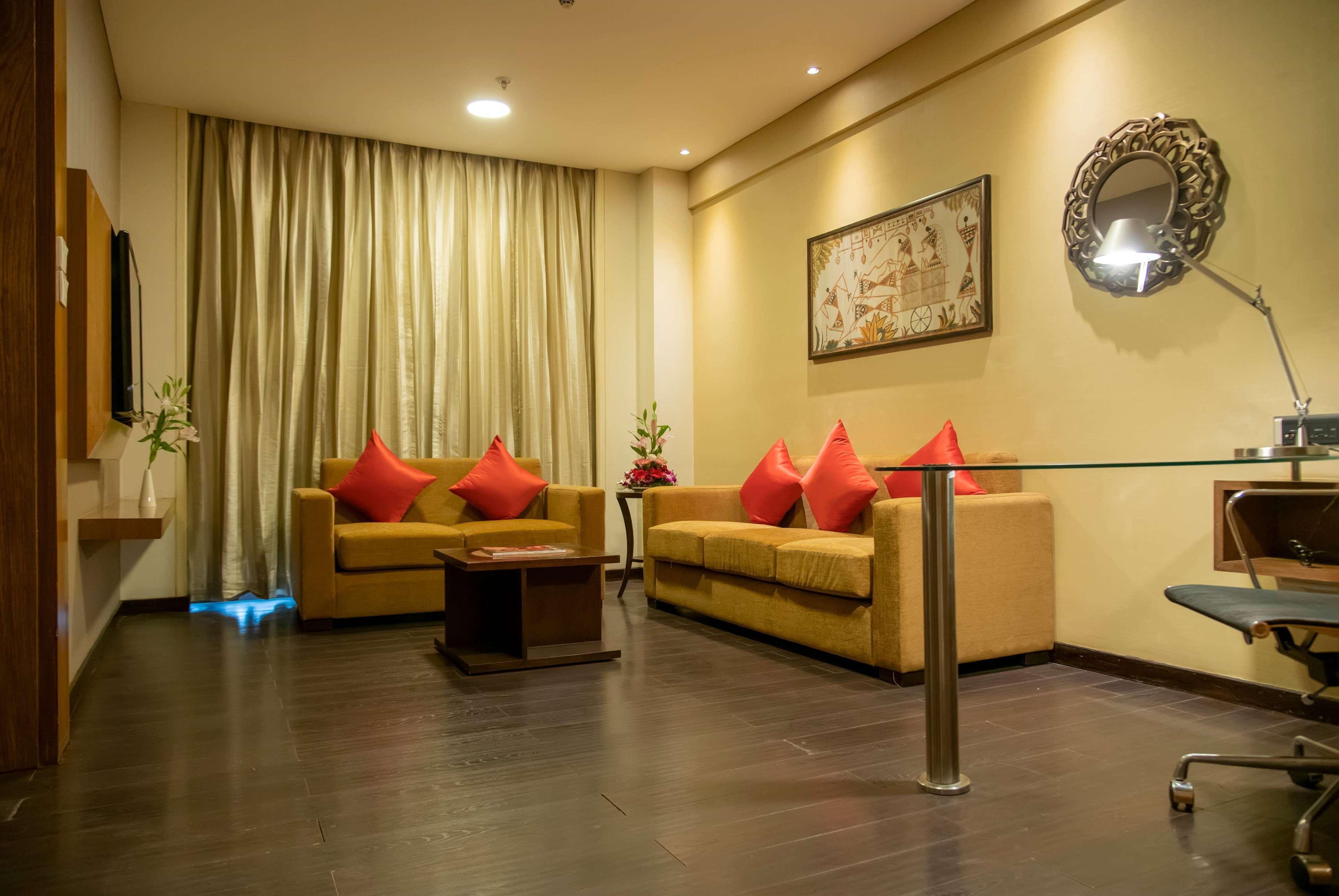 Ramada Plaza By Wyndham Pune Hinjewadi Dāpuri Екстериор снимка