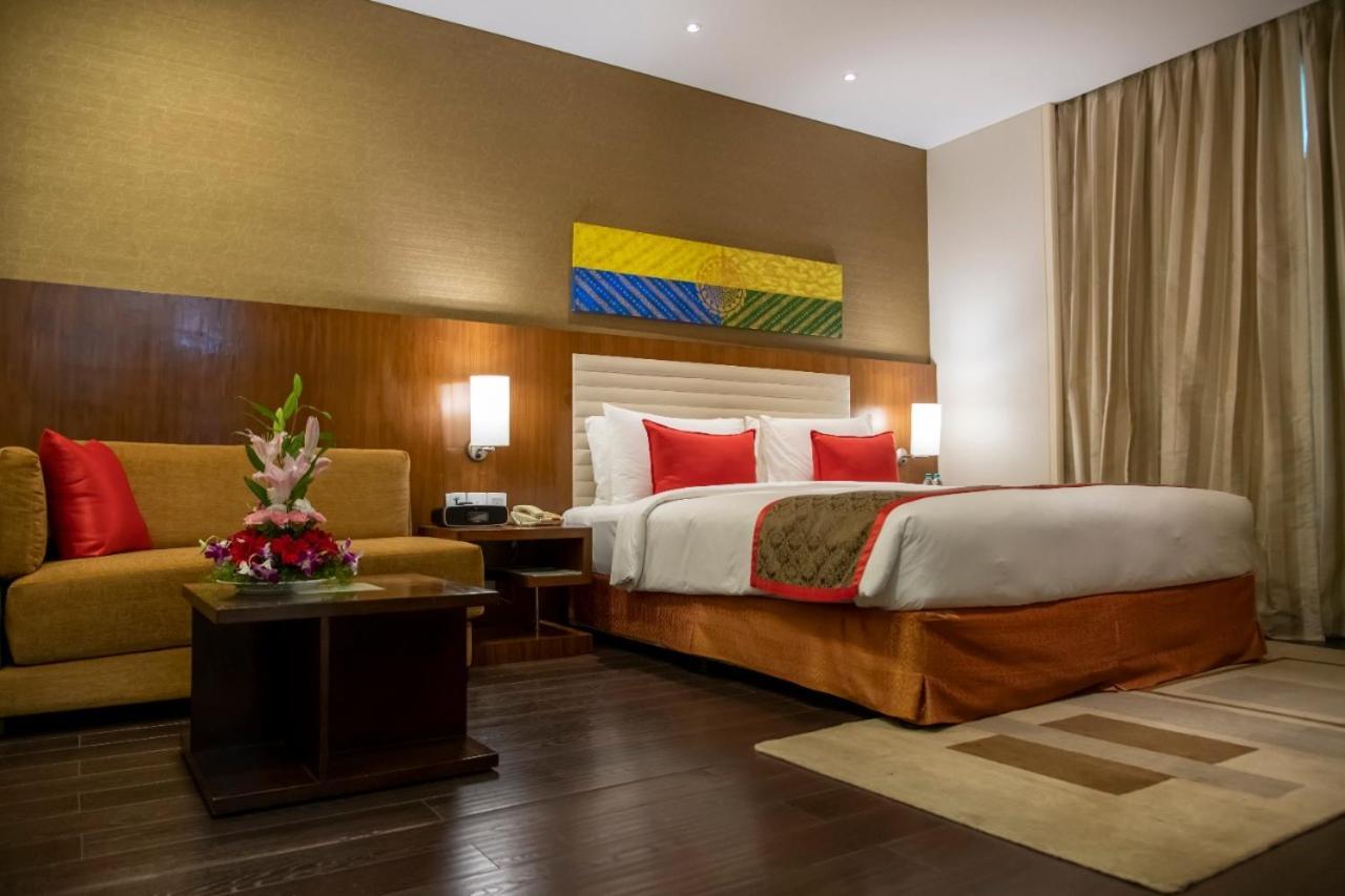 Ramada Plaza By Wyndham Pune Hinjewadi Dāpuri Екстериор снимка